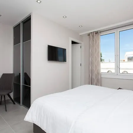 Apartmán Marriott- Croisette: Superb 3 Bedrooms/ 3 Baths *