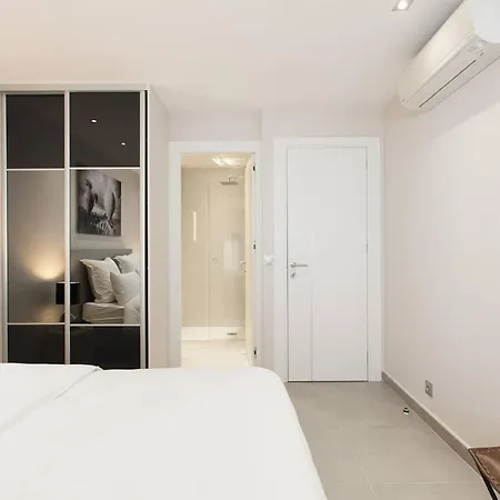 Marriott- Croisette: Superb 3 Bedrooms/ 3 Baths *