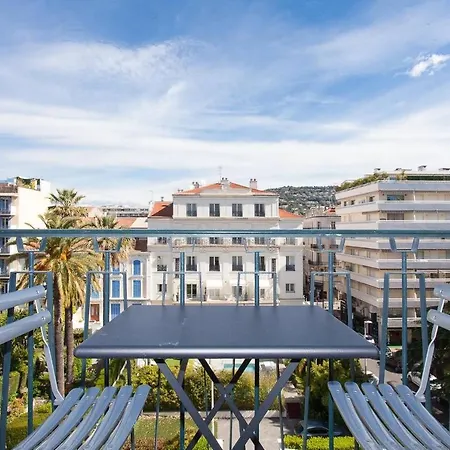 Marriott- Croisette: Superb 3 Bedrooms/ 3 Baths 아파트