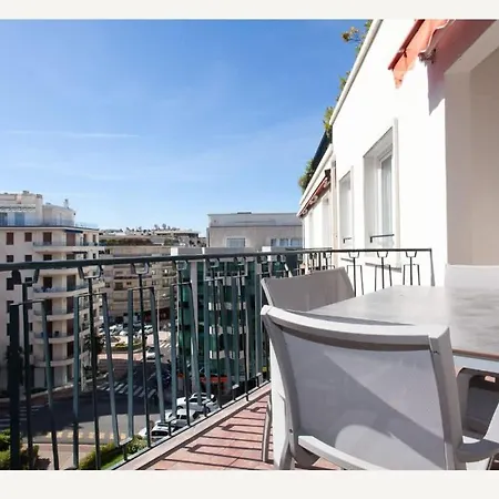 Marriott- Croisette: Superb 3 Bedrooms/ 3 Baths Apartmán *