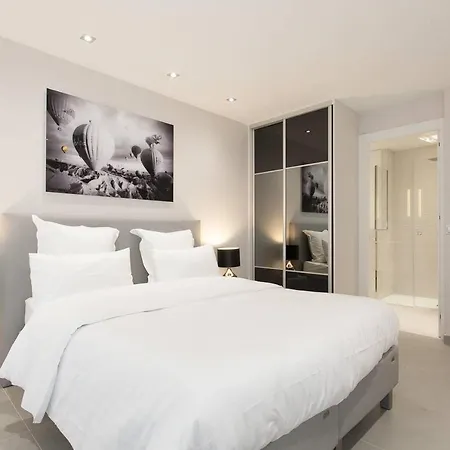 Apartment Marriott- Croisette: Superb 3 Bedrooms/ 3 Baths