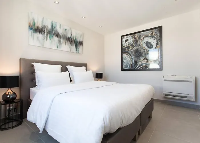 Marriott- Croisette: Superb 3 Bedrooms/ 3 Baths