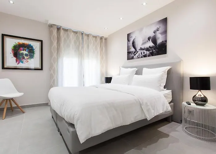 Lejlighed Marriott- Croisette: Superb 3 Bedrooms/ 3 Baths Cannes